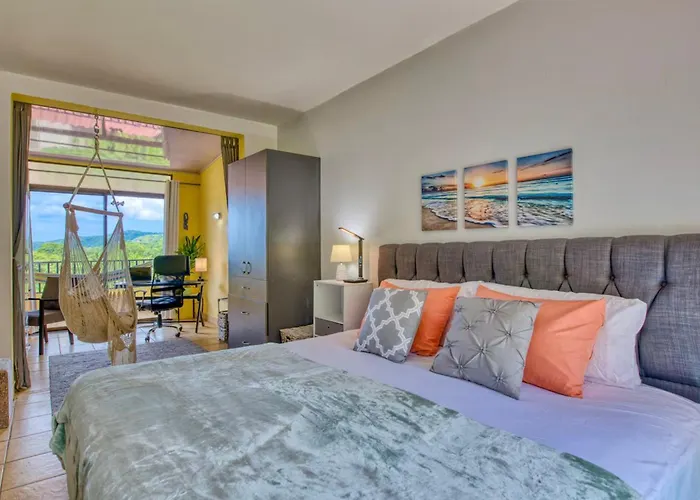 Casa Elevacion Ocean-view Rooftop Retreat * Coco